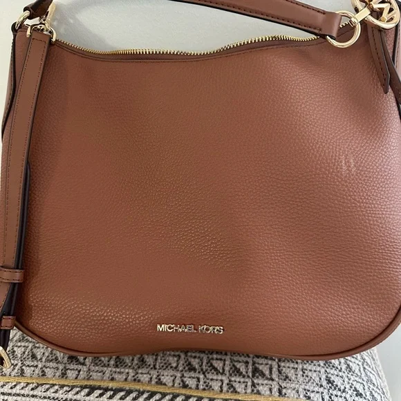 Michael Kors Brown Leather Hobo Shoulder Bag - Picture 2 of 7